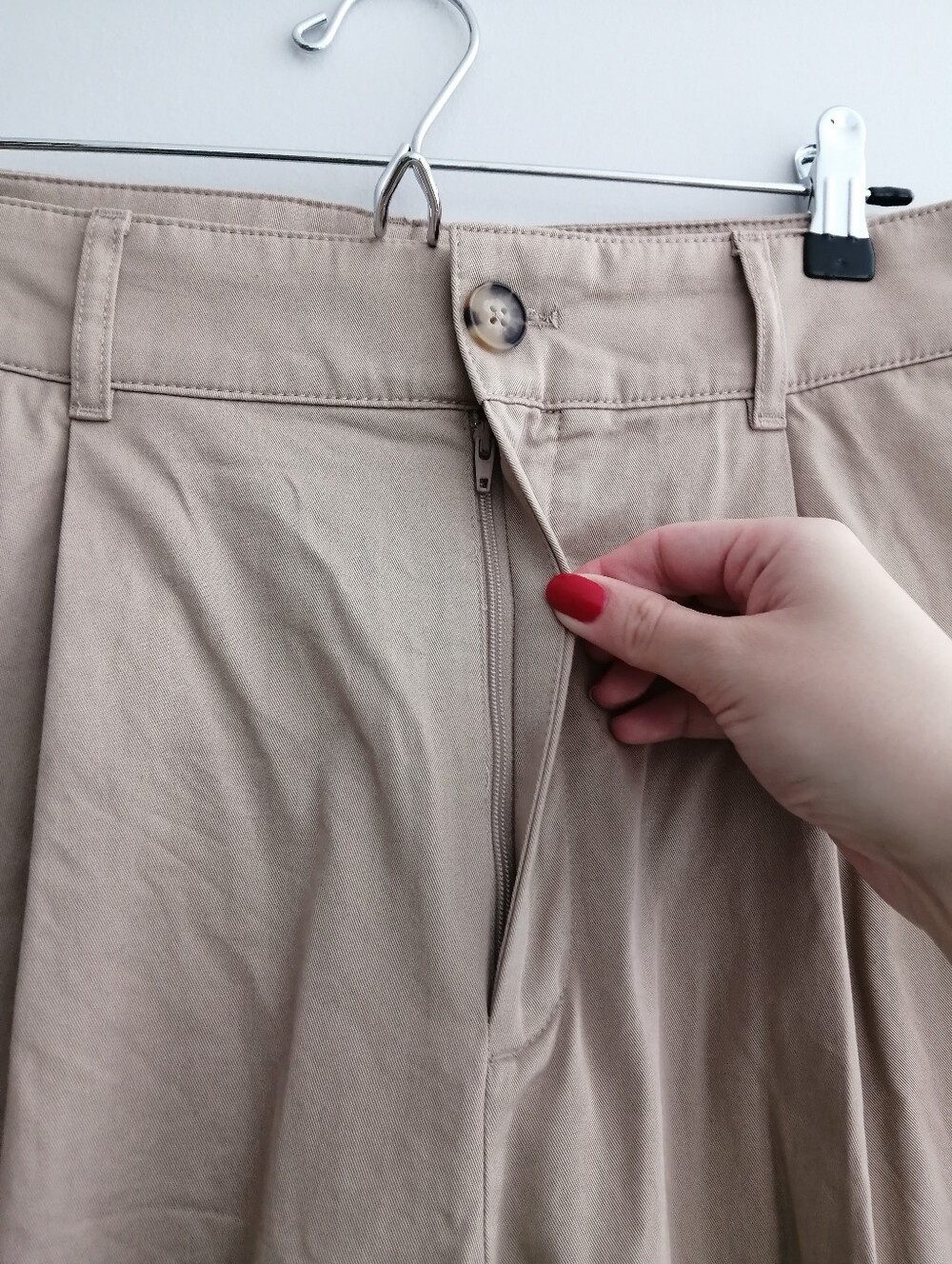 Club Monaco Cuffed Chino Pleated Wide Leg Pants Khaki Camel Size 8 - Picture 6 of 16